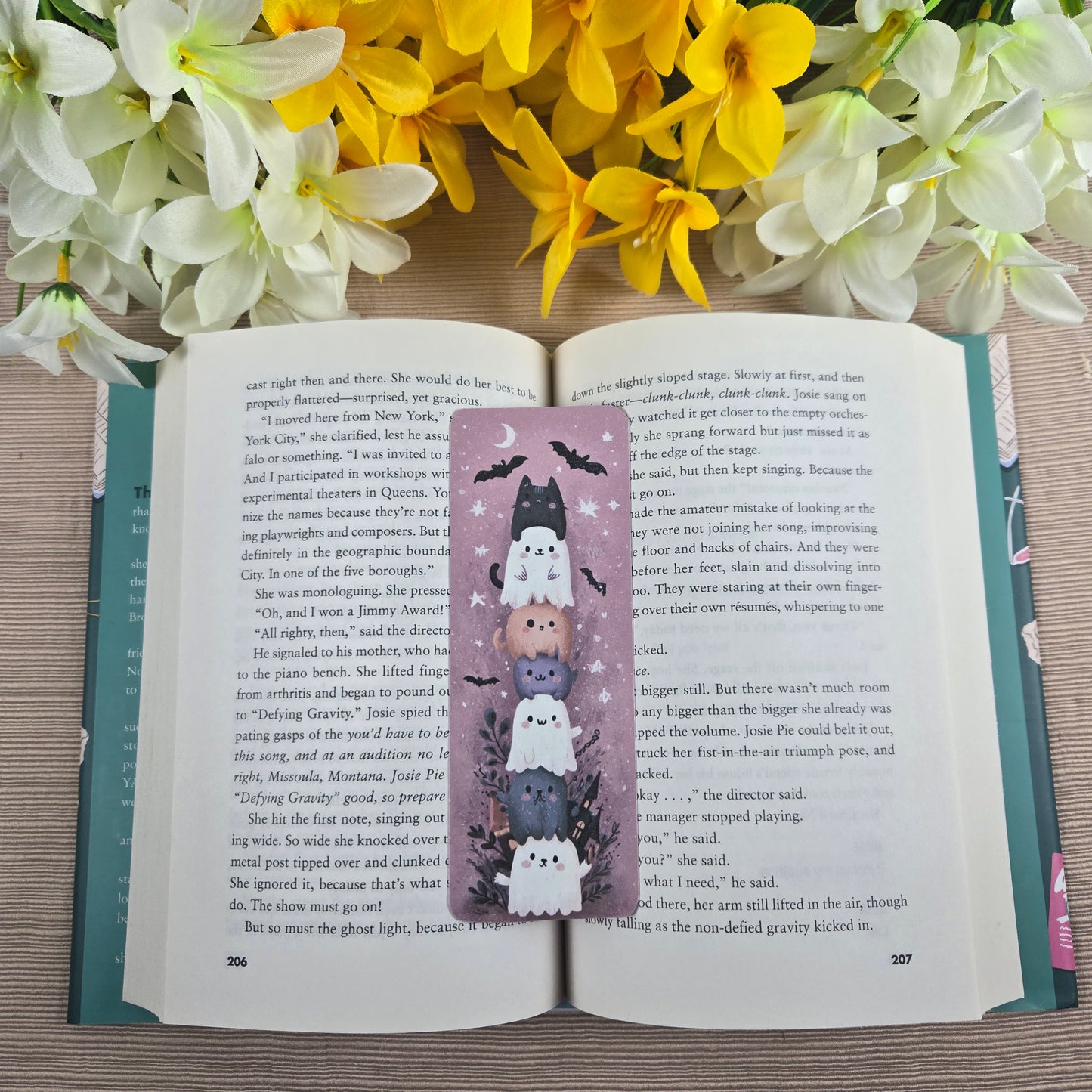 Cute Stacked Ghosts Halloween Bookmark