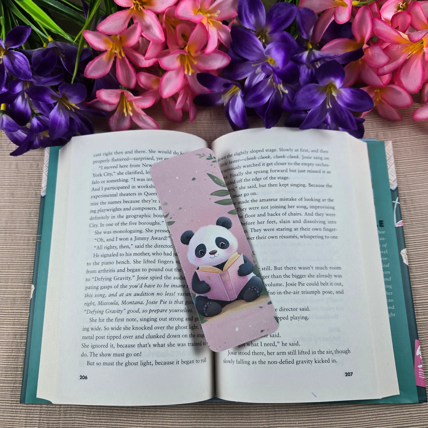 Panda Bookmark
